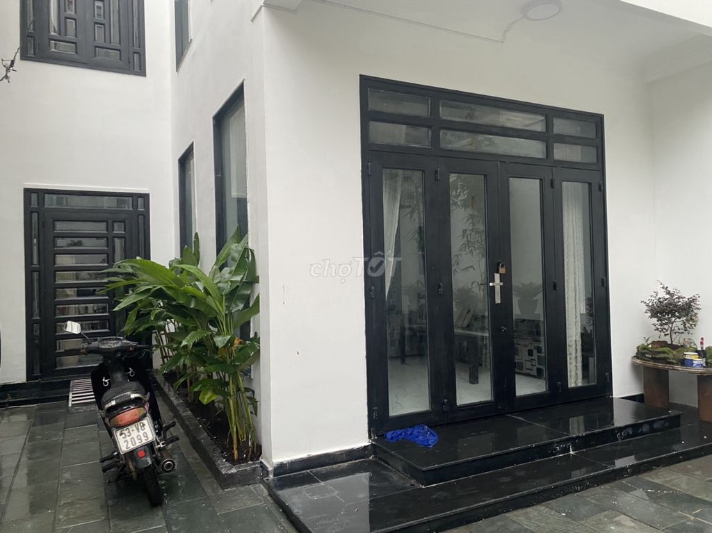 Villa Quang Trung, Phường 11 Quận Gò Vấp: Ngang 7M