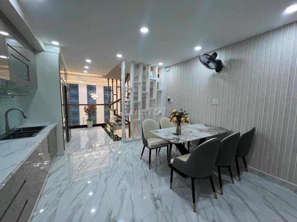 4642681 ảnh đại diện 2