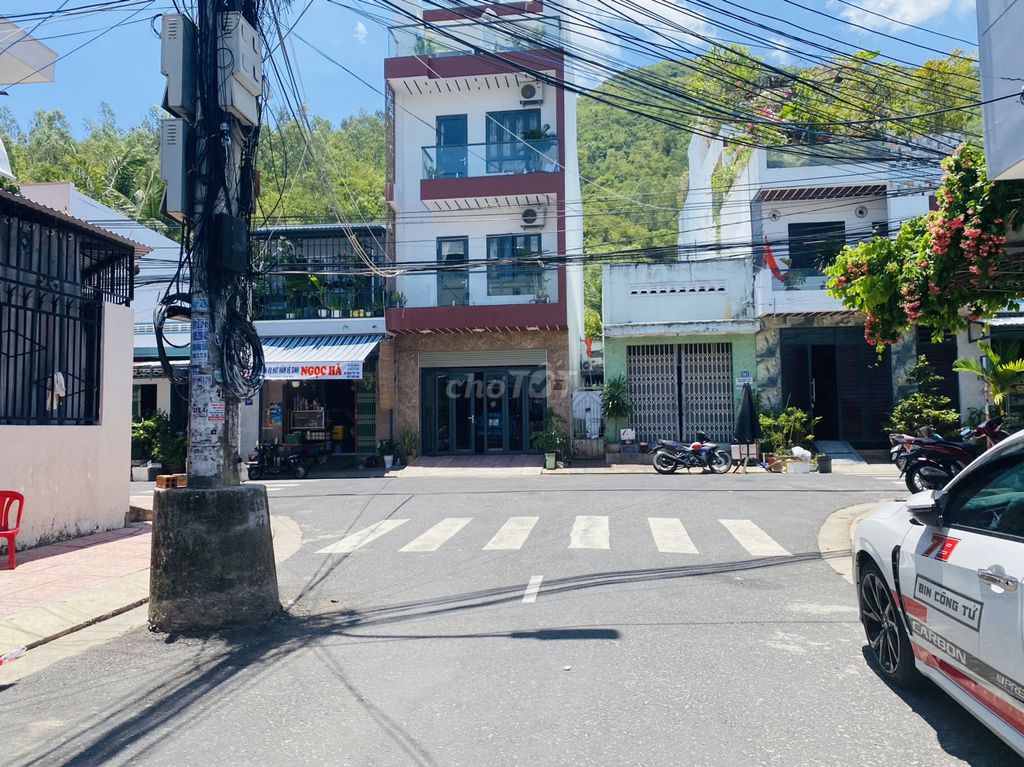 4645732 ảnh đại diện 2