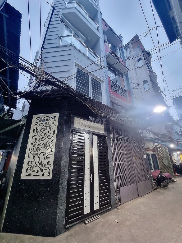 4648931 ảnh đại diện 1