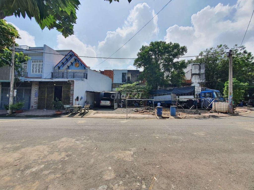4648669 ảnh đại diện 1