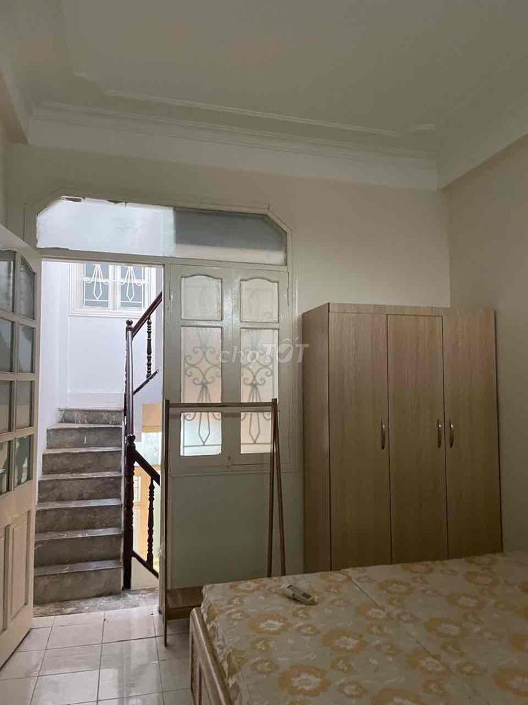 4648112 ảnh đại diện 1