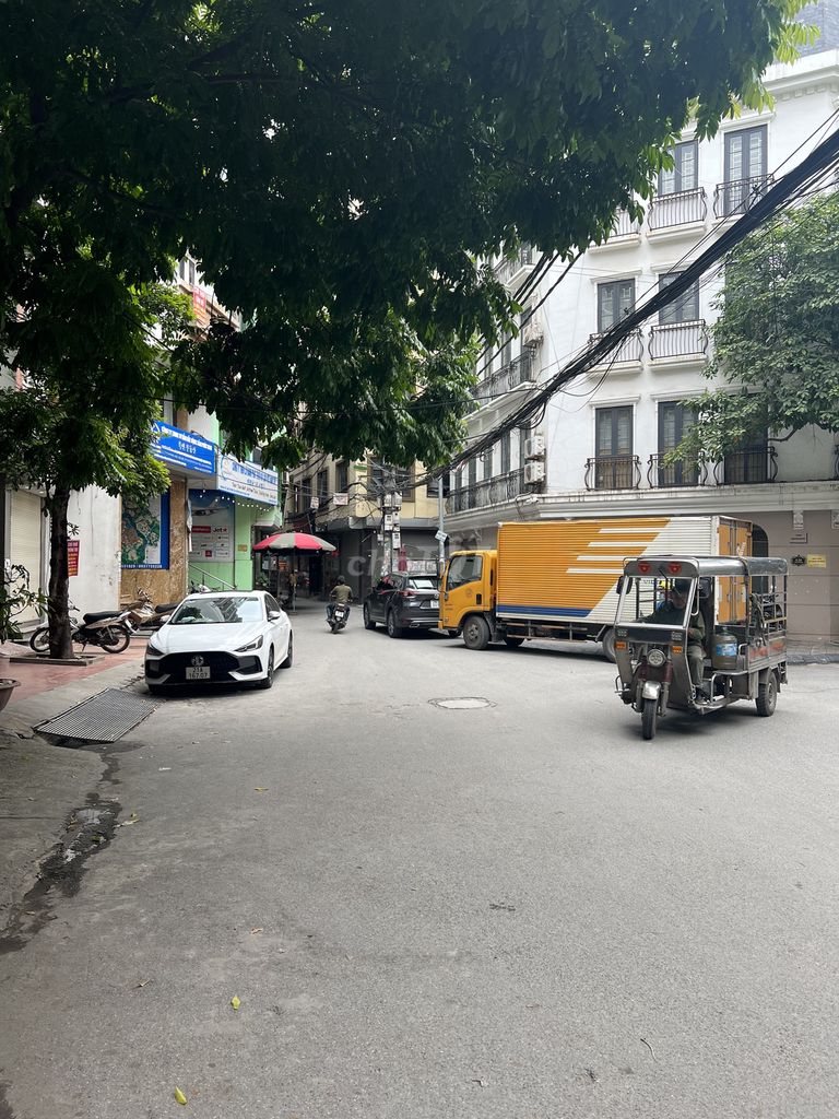 4648920 ảnh đại diện 1