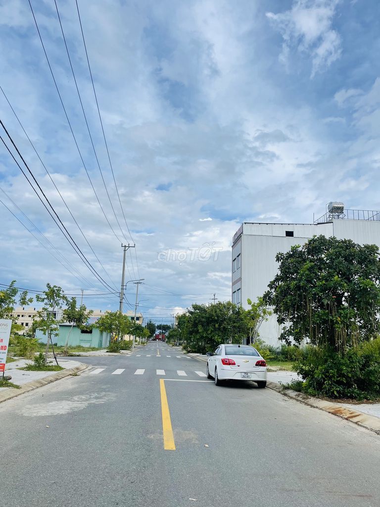 4648819 ảnh đại diện 1