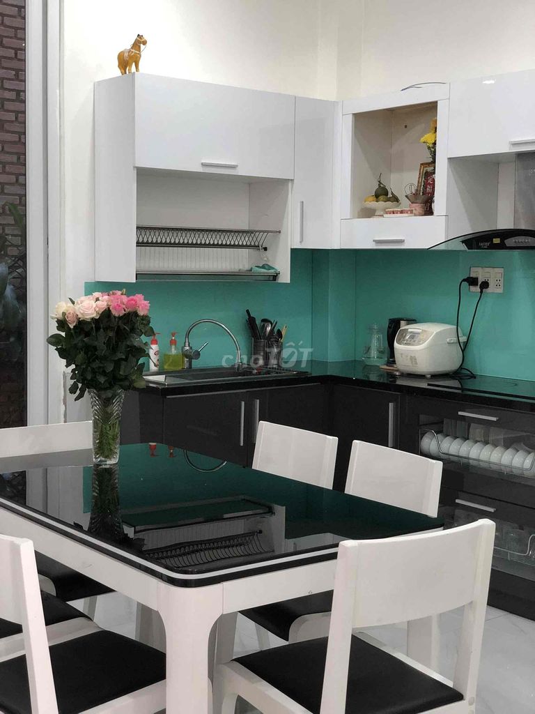 4646633 ảnh đại diện 1