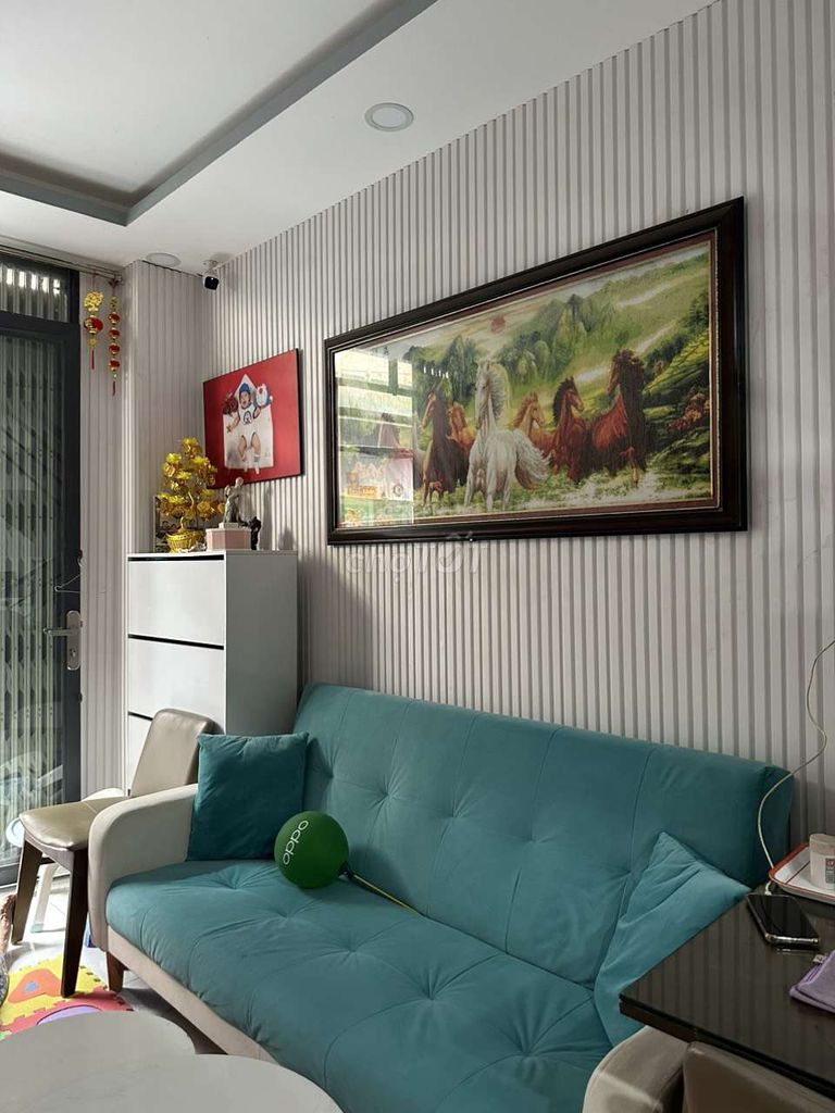 4648230 ảnh đại diện 1