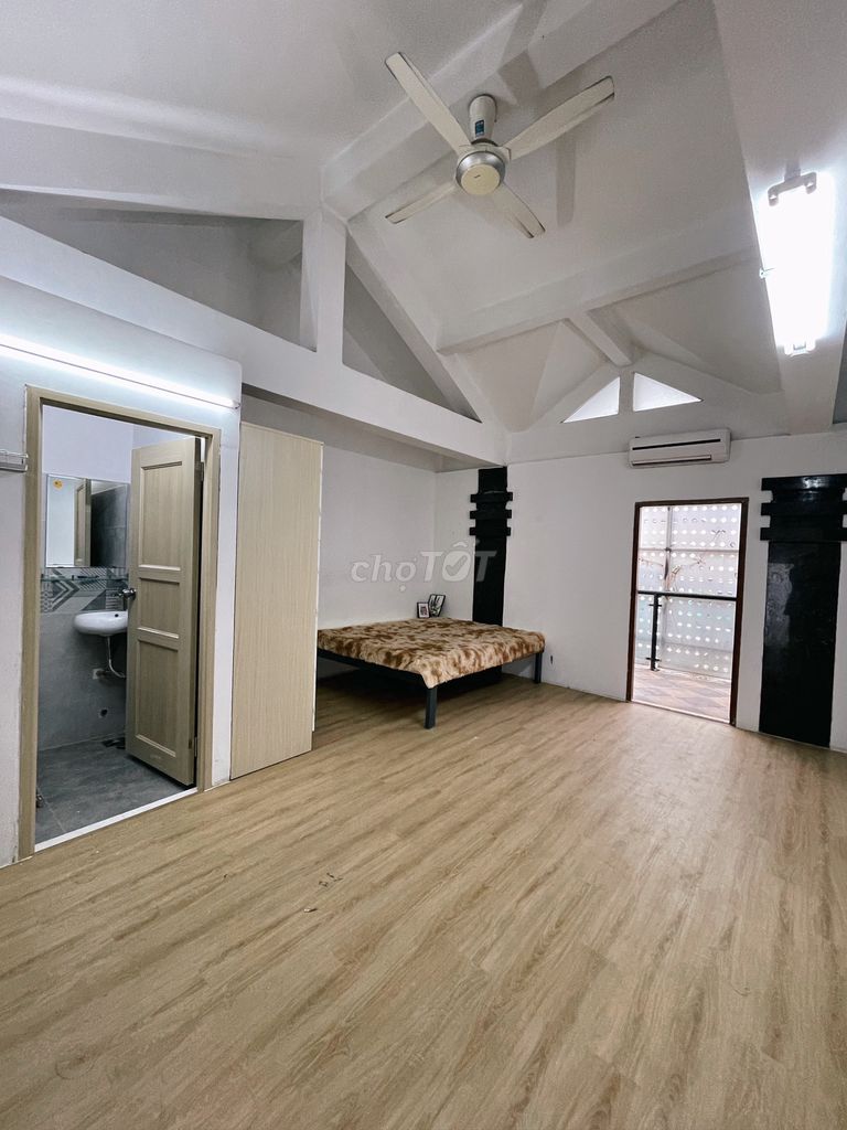 4649001 ảnh đại diện 1