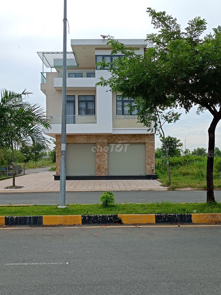4648652 ảnh đại diện 1