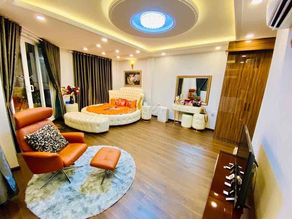 4646269 ảnh đại diện 1
