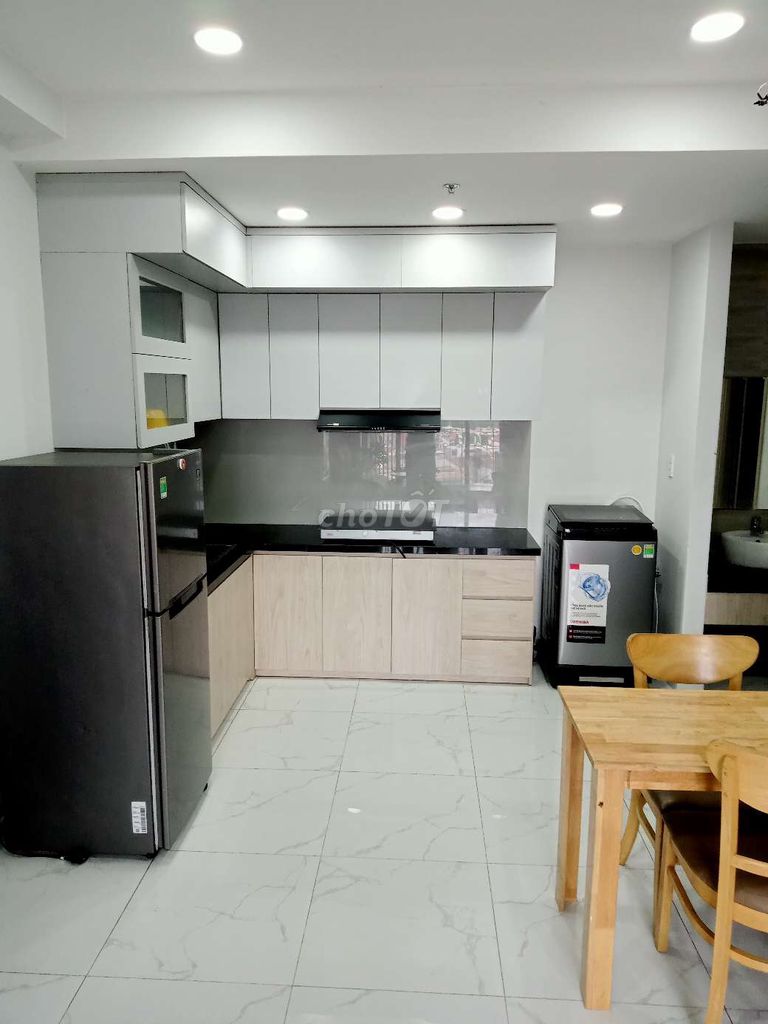 Cho Thuê Căn Hộ Liền Kề Vincom (Full Furnished Apartment For Rent)