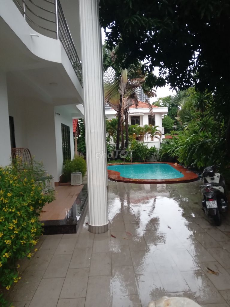 Villa Khu Compound Thảo Điền Rộng 500M2- Đầy Đủ Nt- Cho Thuê 125Tr/Th