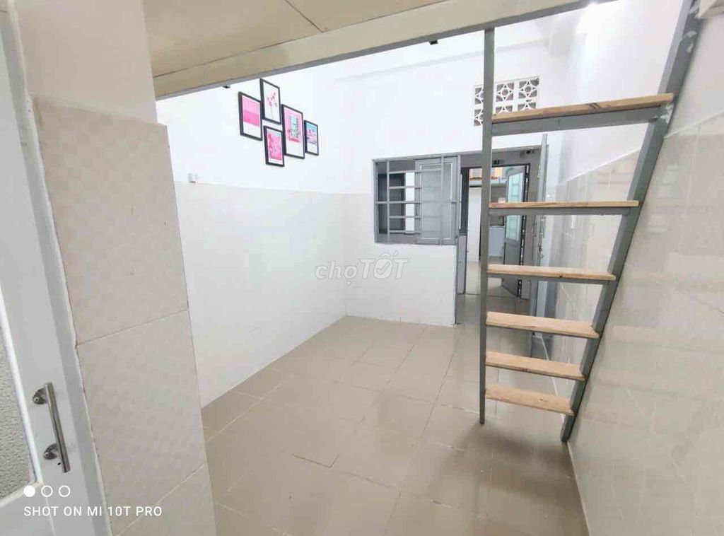Duplex Siêu Rẻ Ngay Tại Chu Văn An