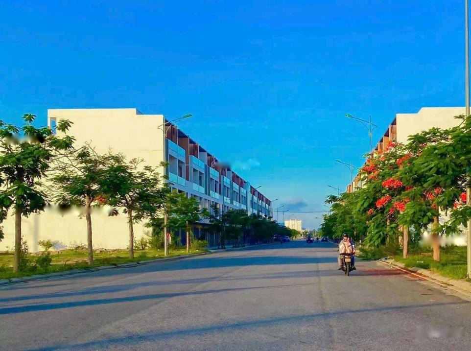 Bán Miếng Đất 110 M2 Tại Đường Nguyễn Phước Lan - Hòa Xuân - Cẩm Lệ - Đà Nẵng, Giá 2.8 Tỷ