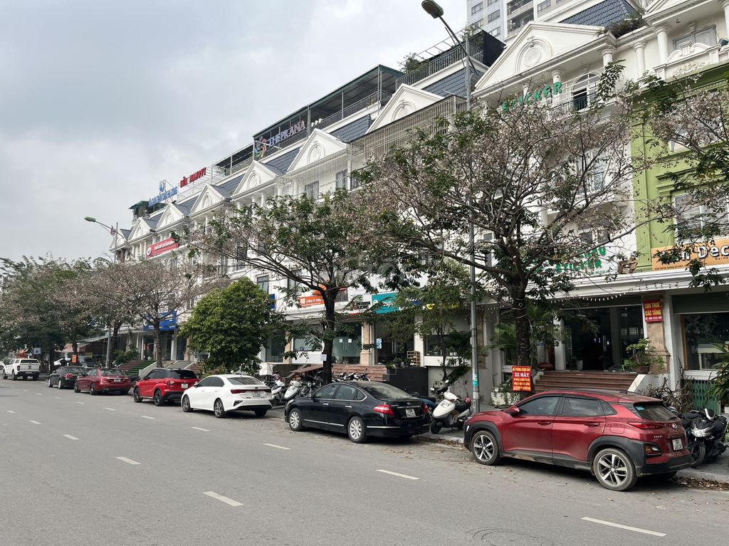 Bán Shophouse Kđt Thành Phố Giao Lưu, Lô Góc, 3 Thoáng 126.9M2X5T