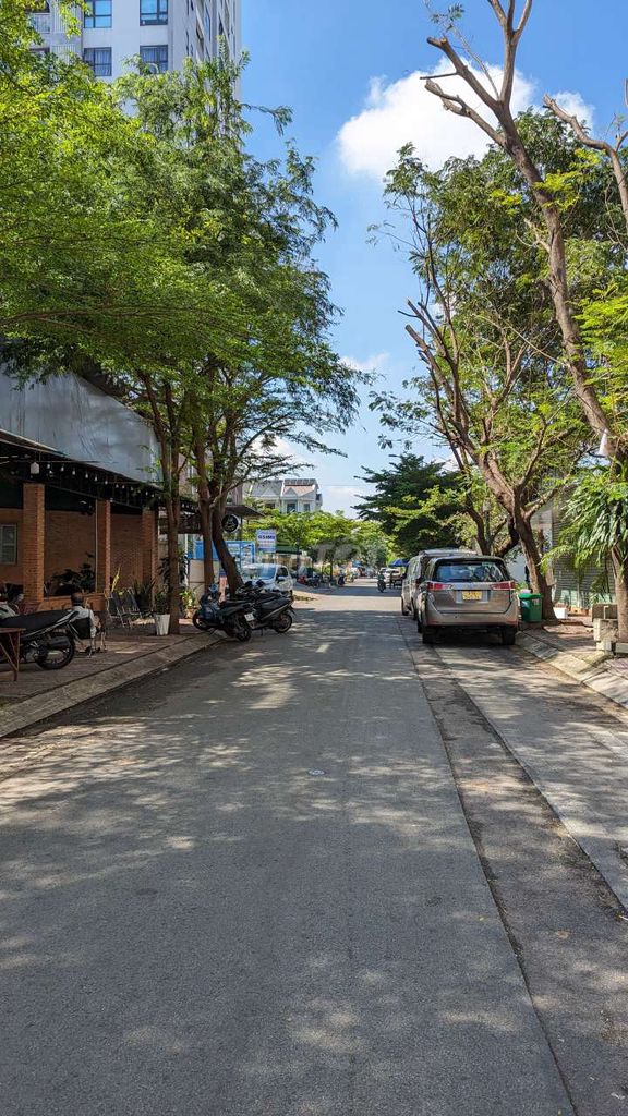 Nhà Mặt Tiền Đường B2 Khu Saigon Coop, Dt 4X15,5M Trệt 4 Lầu, 6 Phòng