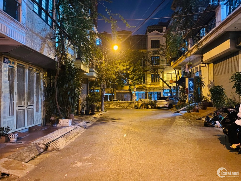 Bán Nhà 4T Phân Lô Tam Trinh - Gần Times City - Gara 2 Oto - Vỉa Hè Rộng