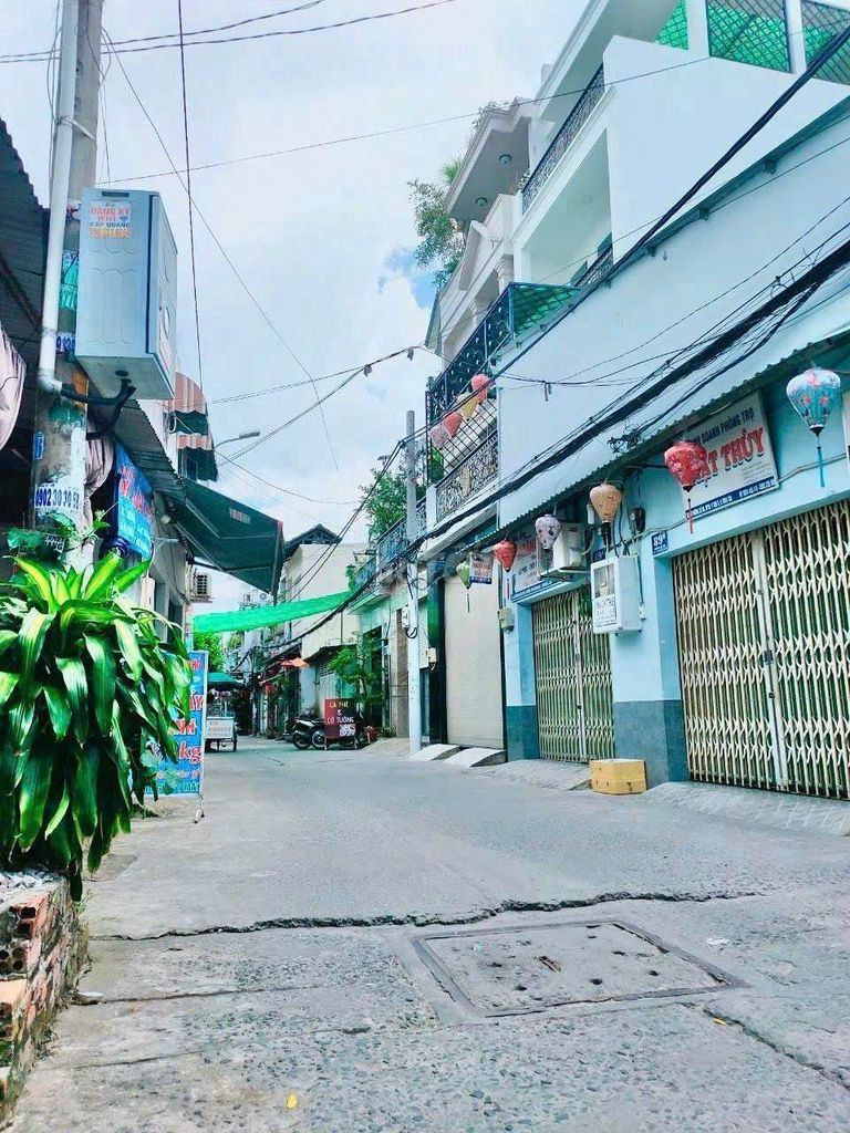 Bán Nhà Đẹp Đường 8B Bình Long Gần Siêu Thị Eaon Tân Phú