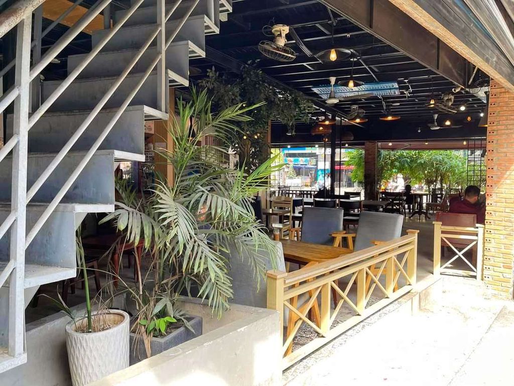 Sang Quán Cafe Căn Góc 2 Mặt Tiền Khu Sân Bay Tân Bình