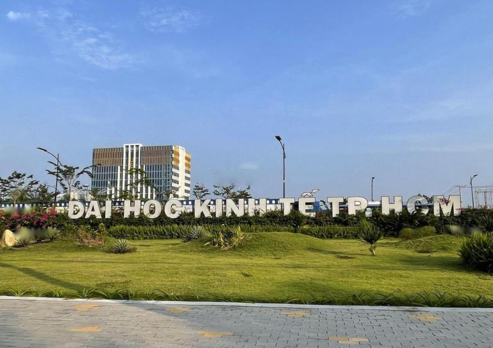 Bán Nhanh Nền Đất Khu Dân Cư Làng Việt Kiều Phong Phú 13E, 176 M2, Mặt Tiền 20M , Giá 8.8 Tỷ