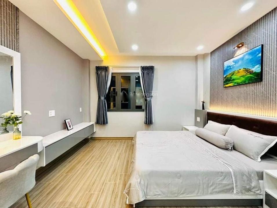 Cần Bán Ngay Căn Chung Cư Carillon Apartment, 2 Phòng Ngủ, 65 M2, Giá 3.15 Tỷ Tại Tân Bình