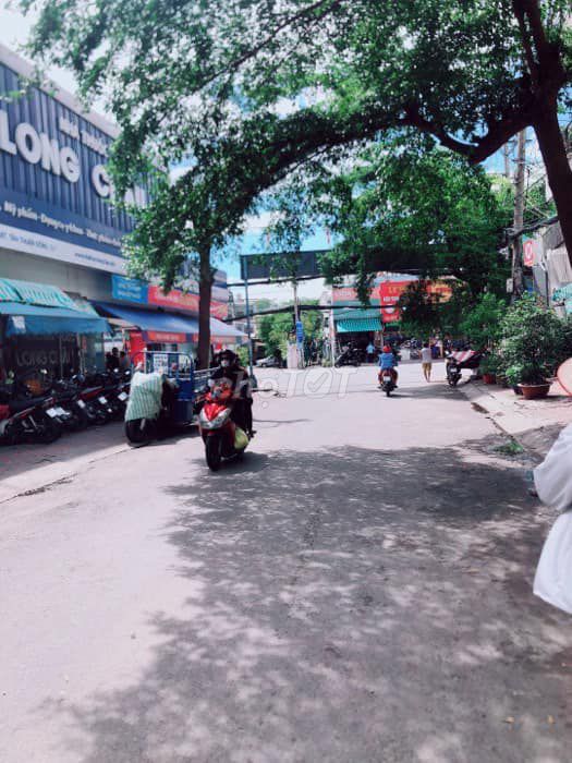 Quận 7 Gần Huỳnh Tấn Phát, Căn Góc 2 Mặt Tiền Kinh Doanh Đường 10M.