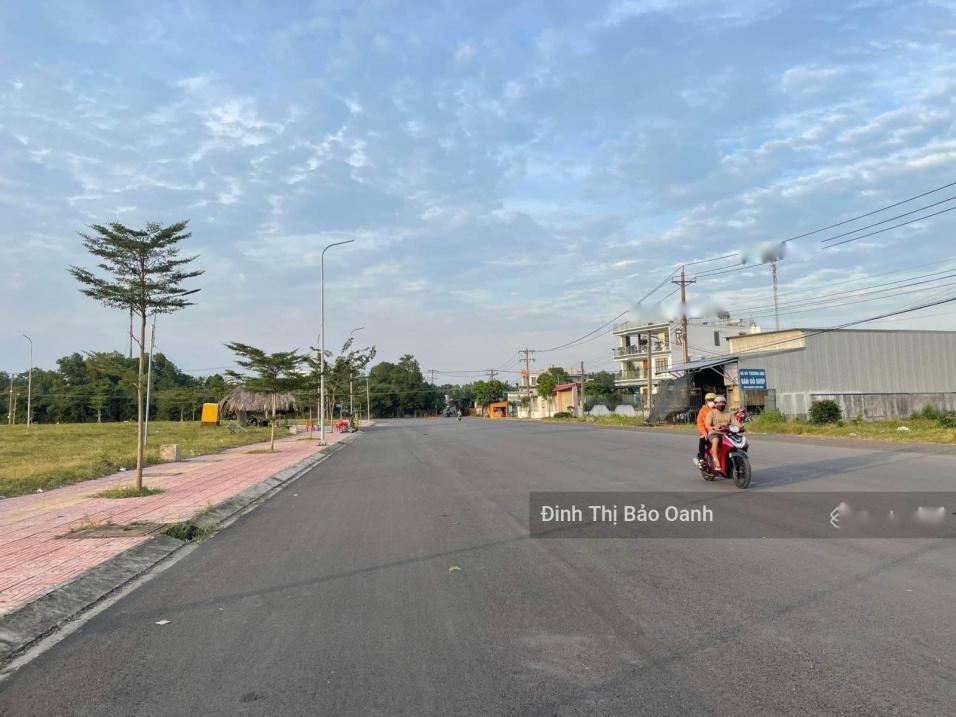 Cần Bán Ngay Lô Đất Sổ Riêng 150 M2 Tại Long Thành Trung - Hòa Thành - Tây Ninh, Giá Rẻ