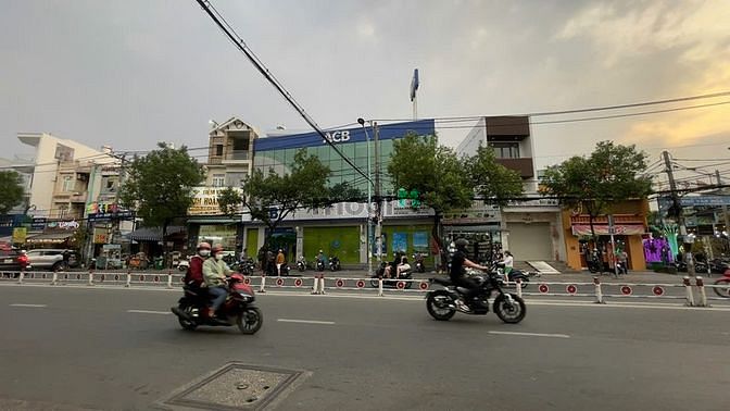 Bán Nhà Hẻm Lê Văn Quới Bình Tân 60M2 4 Tỷ.
