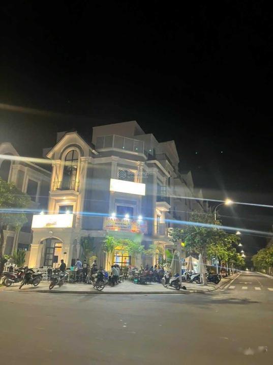 Cho Thuê Gấp Nhà Phố Thương Mại Shophouse Vinhomes Grand Park Tại 9 - Tp Hồ Chí Minh, Giá Tốt
