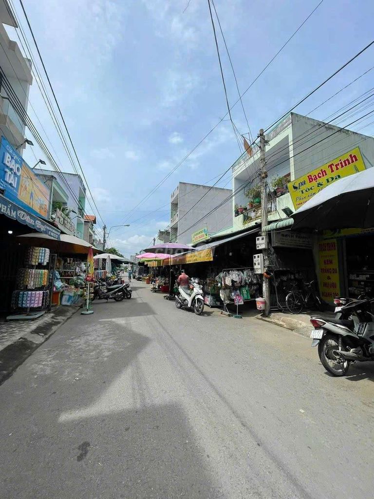 Bán Nhà Trong Chợ Thuận Đạo 4,5X19 Cấp 4 Gác Lửng