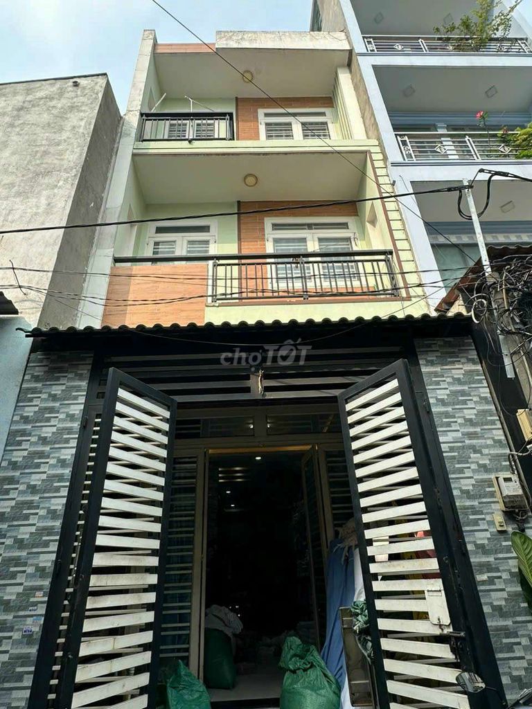 Nhà Đẹp 1 Trệt 2 Lầu 4 Phòng Ngủ. Cách Aeon Mall Tân Phú Chỉ 4 Phút
