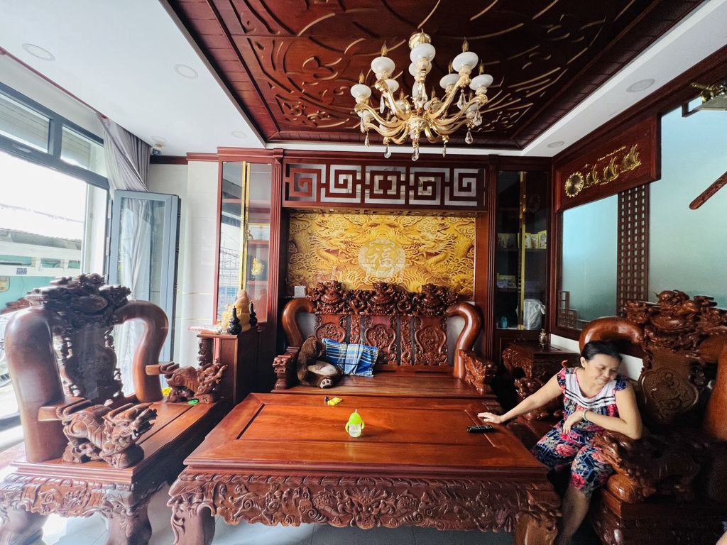 Bán Nhà 5 Tầng Nguyễn Khuyến Ngang 5,5M Giá Chỉ 6 Tỷ Tl