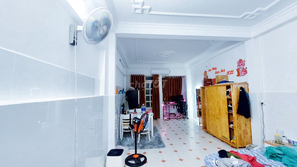 Phòng Trọ 40M2,Thang Máy Tiện Nghi,Wfi Miễn Phí_Ở Ngay Quang Trung