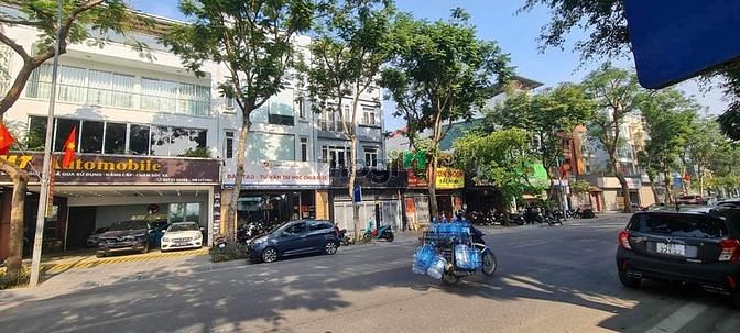 Bán Nhà Mặt Phố Việt Hưng, Long Biên