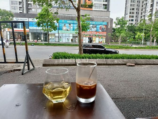 Chuyển Nhượng Quán Cafe Tại Khu Hoàng Quốc Việt - Nghĩa Đô