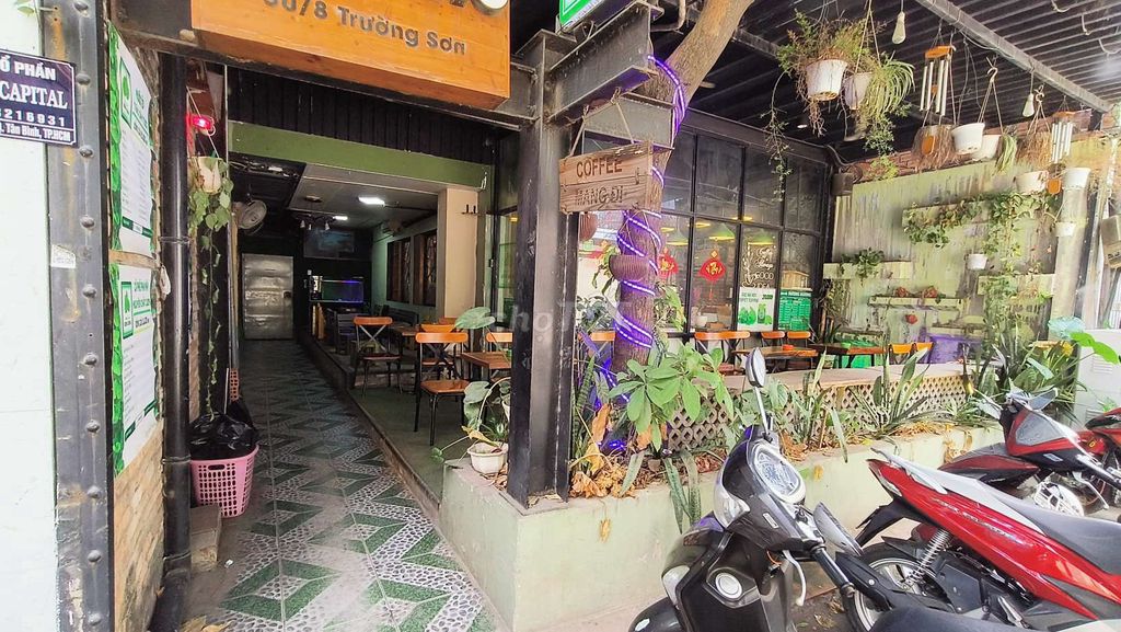 Quán Cafe Cơm Văn Phòng Trường Sơn Sát Sân Bay