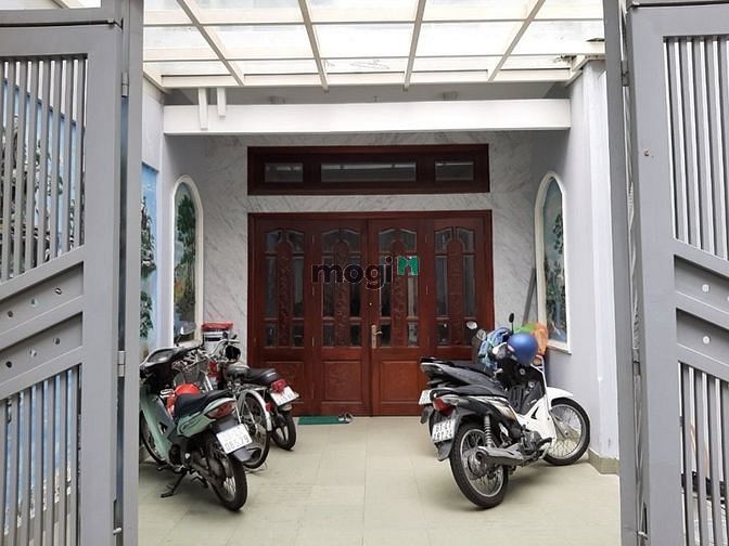 Bán Nhà Nguyễn Thị Minh Khai, Quận 1. Dt 106M2(4,5X25M) 3 Lầu.