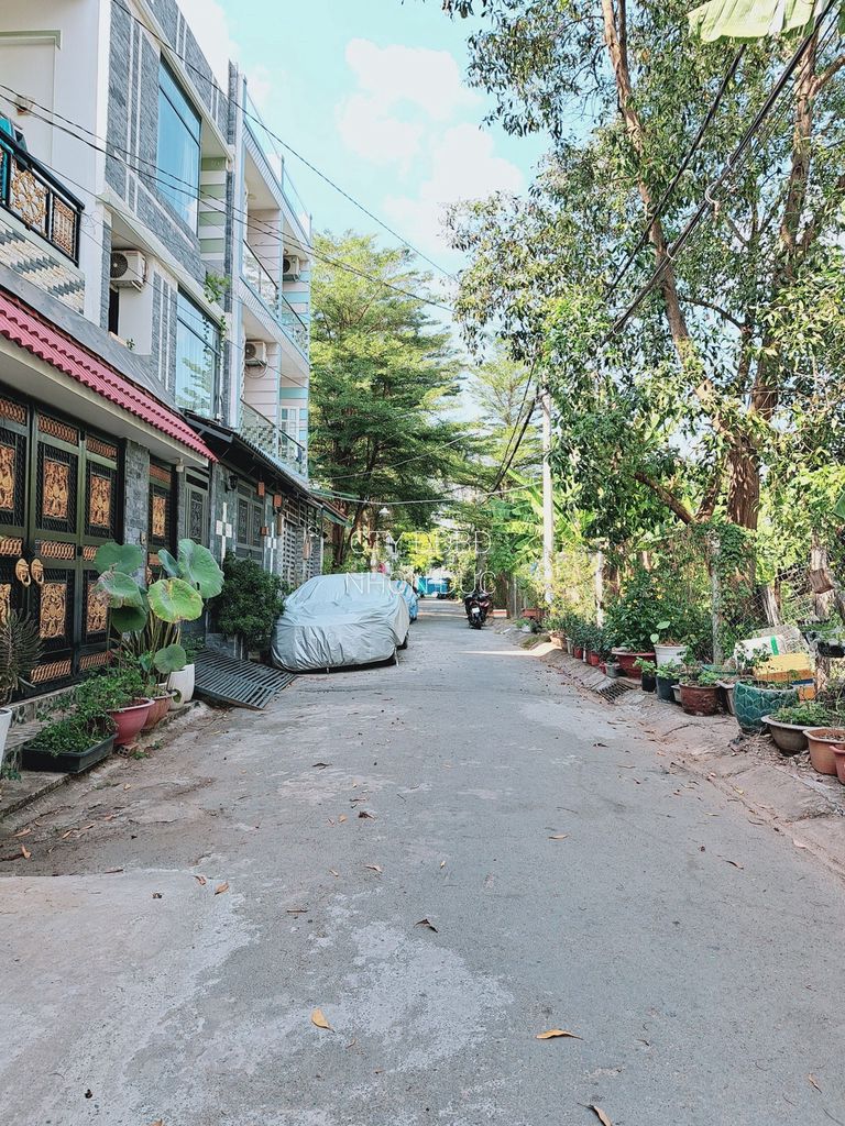 Bán Đất Hẻm Nhưa 6M , Kdc Hiện Hữu Liền Kề Sg South Village.