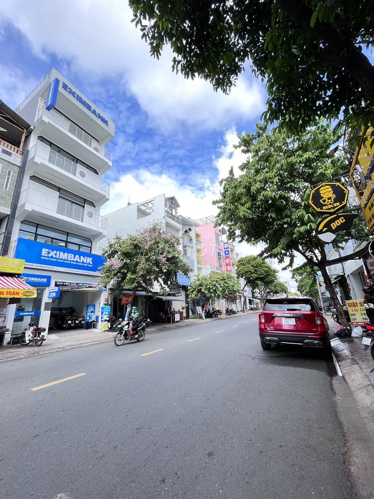 Mtkd Đường Bình Phú Ngay Chợ Lớn, 4X23.5M, 1 Lửng 2 Lầu
