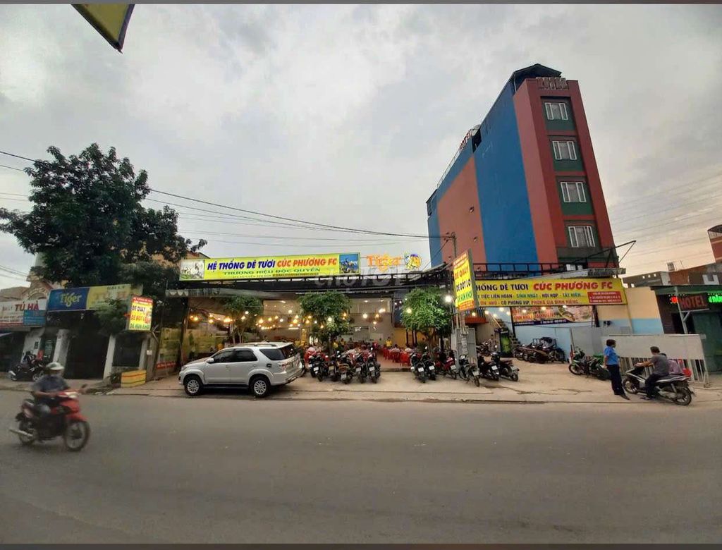 Mặt Tiền Nguyễn Thị Đặng 600M2