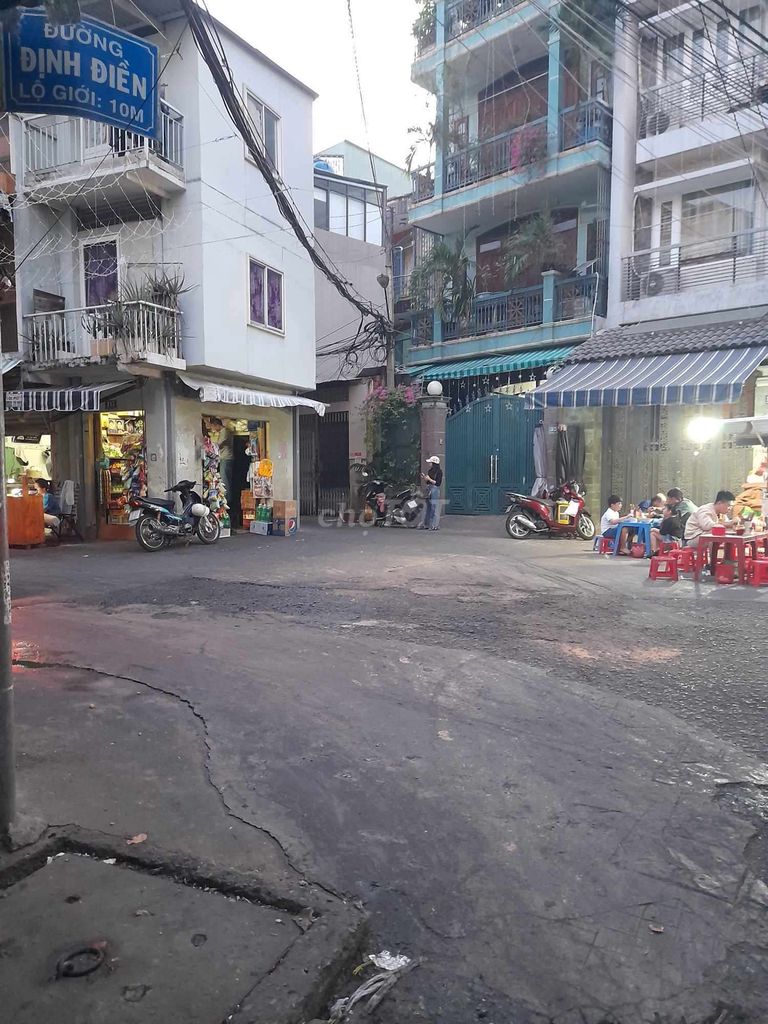 Bán Nhà Mặt Chợ Phạm Văn Hai , P2 Tân Bình