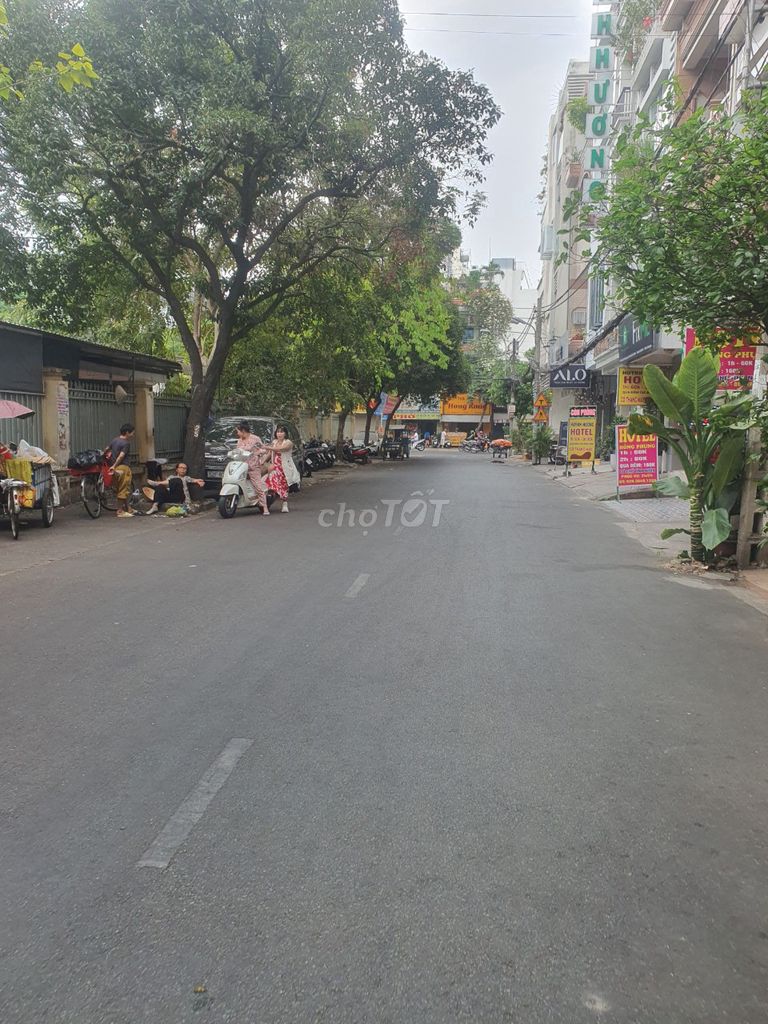 Bán Nhà Đường Ba Vân Phường 14 Quận Tân Bình,1 Trệt, 2 Lầu Giá 7.9 Tỷ