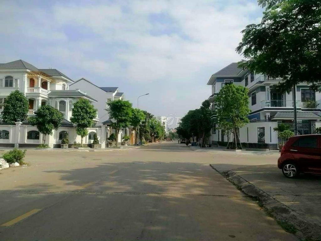 Bán Căn Biệt Thự Đường Nguyễn Oanh, Q12 16X23