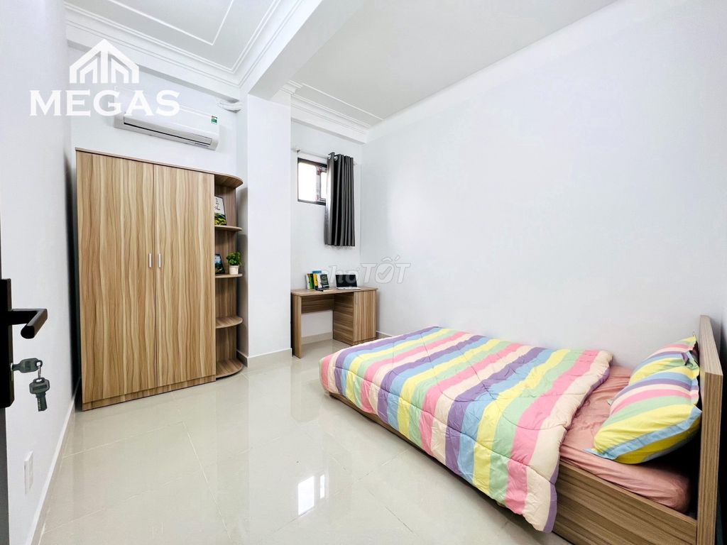 🏢🌟 Căn Hộ 2Pn Ban Công - 2 Bedroom Apartment - Full Nội Thất 80M2 🌟🏢