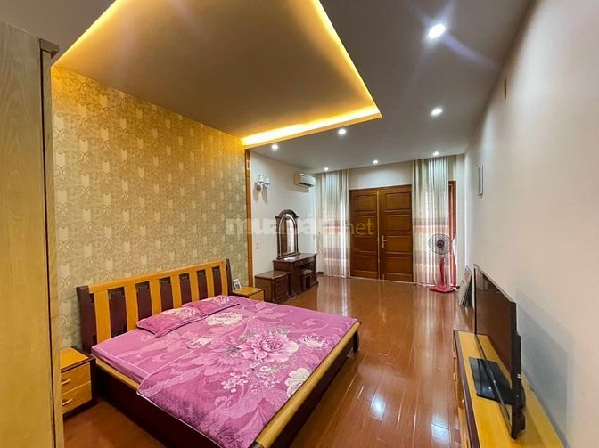 Nhà Hoàng Văn Thụ- Phan Bội Châu, 100M2, 4 Tầng, 4 Ngủ Full,11,8 Triệu