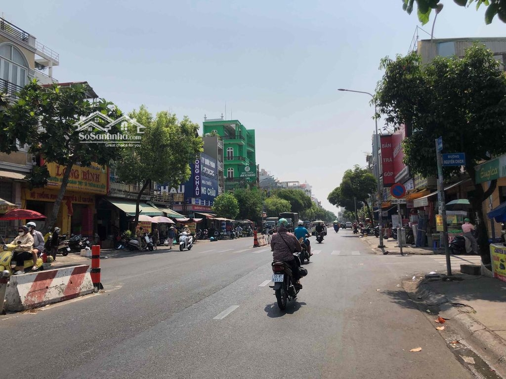 Cho Thuê Nhà Góc 2Mt Nguyễn Sơn