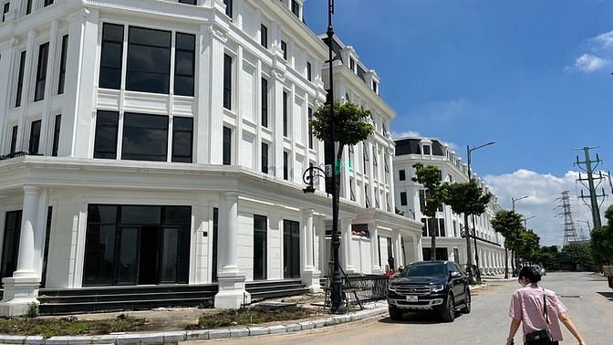 Cần Bán Gấp Căn Liền Kề Mặt Đường 22,5M Dự Án Louis City Hoàng Mai