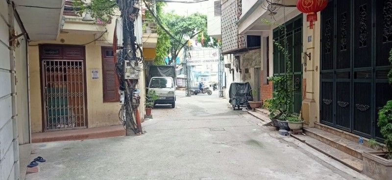 Khu Phân Lô Nguyễn Sơn, Nhà Siêu Đẹp 2 Thoáng , 10M Ra Mặt Phố Nguyễn Sơn, Nguyễn Văn Cừ.