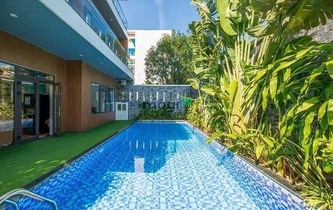 Villa Sân Vườn 600M2, Hồ Bơi 10 Pn , Khép Kín Gần Cầu Thuận Phước