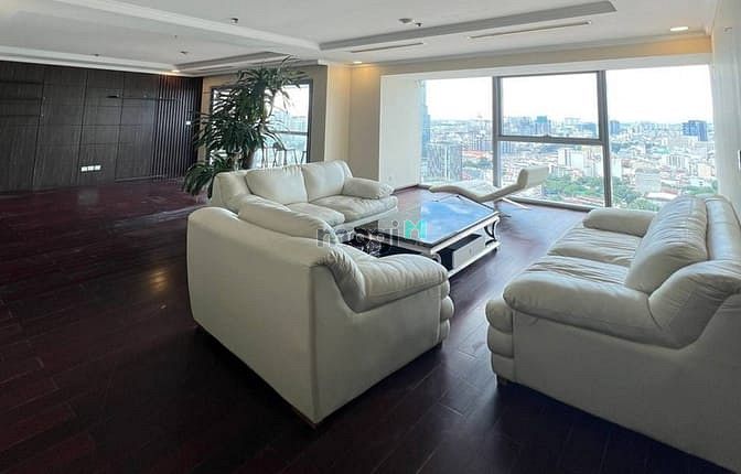 Cho Thuê Căn Hộ Vincom Center, Quận 1, Dt 157M2, 3Pn, View Hồ Bơi