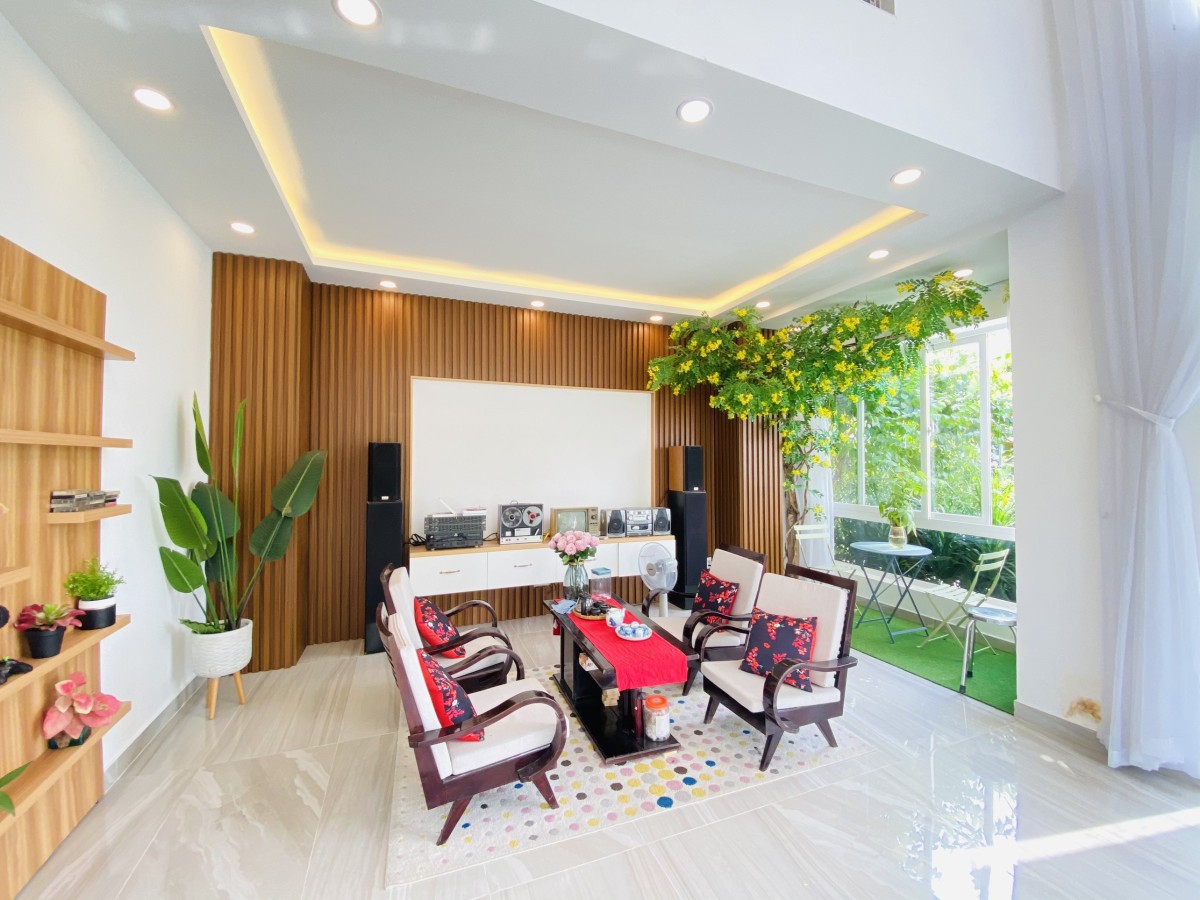 Nguyên Căn Villa Park Q9 - Full Nội Thất - Mới Đẹp - Khu Dân Trí Cao - Bv 24/7